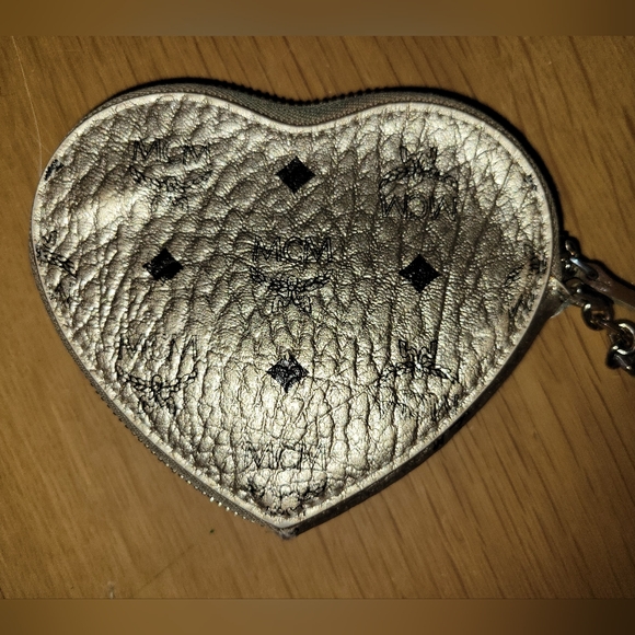 MCM Gold Heart Coin Pouch pouch - Picture 2 of 8
